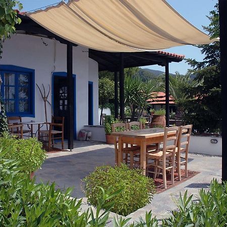 Skites Hotel Bungalows Ouranoupoli Bagian luar foto